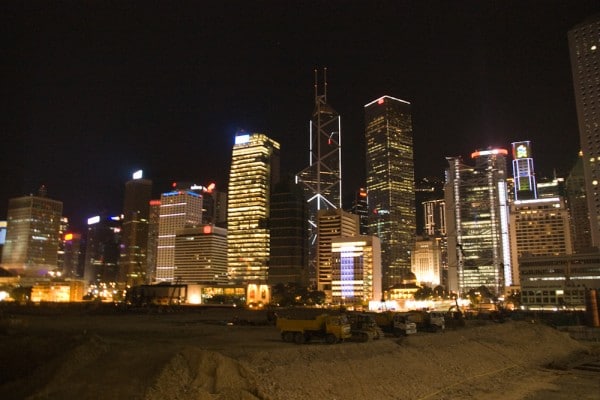 Skyline von Hong Kong bei Nacht